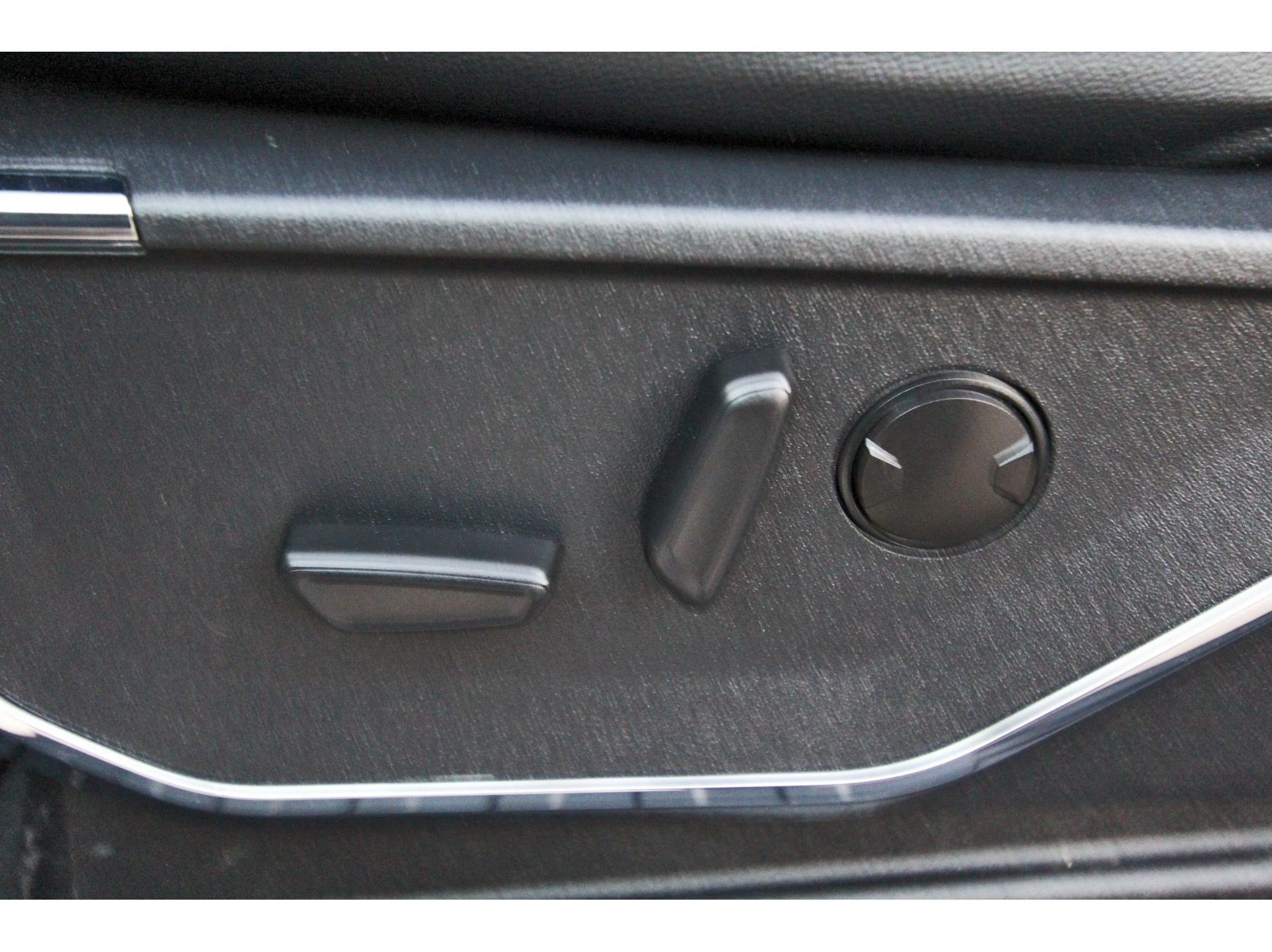 Used 2024 Ford F250 Lariat w/ Sport Appearance Package AWD/4WD image 32