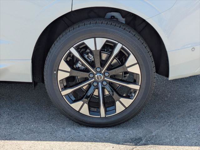 New 2026 Volvo XC60 B5 Plus w/ Climate Package PRO AWD/4WD image 6