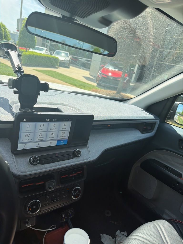 Used 2022 Ford Maverick XLT image 9