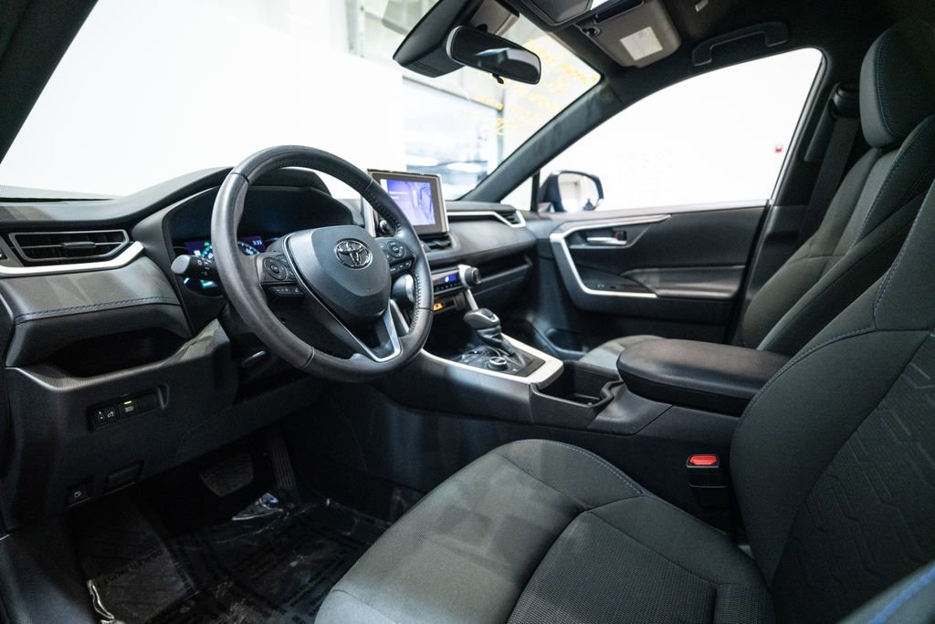 Certified 2024 Toyota RAV4 SE image 4