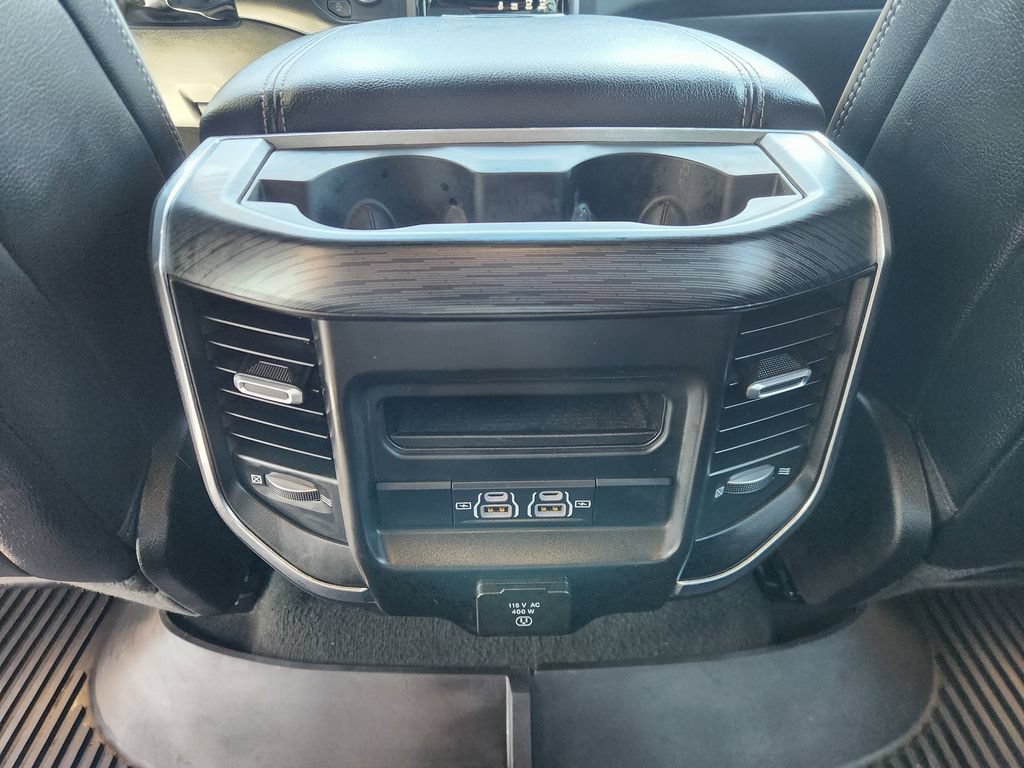 Used 2023 RAM 1500 Laramie AWD/4WD image 19