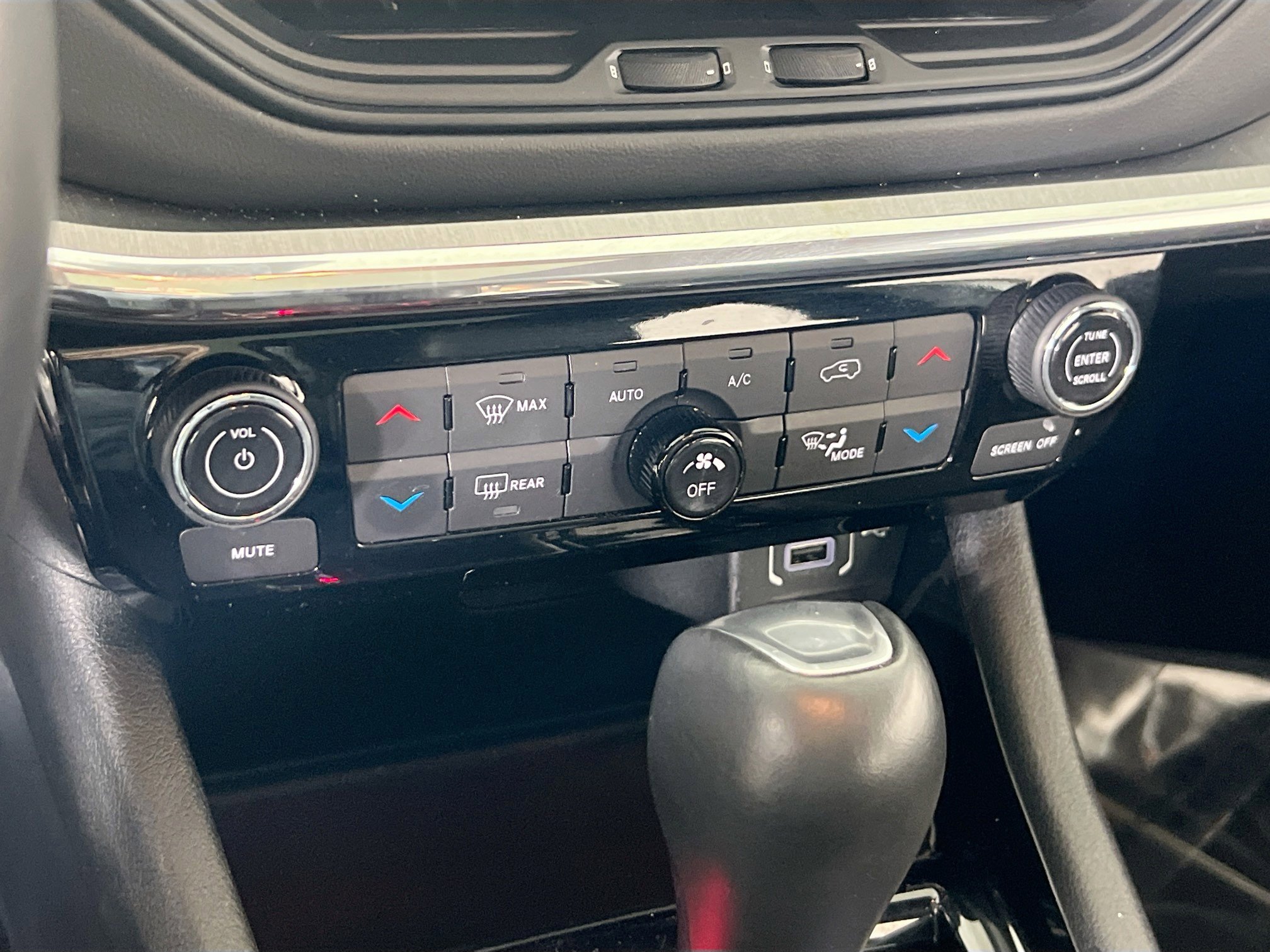 Used 2022 Jeep Compass High Altitude image 16