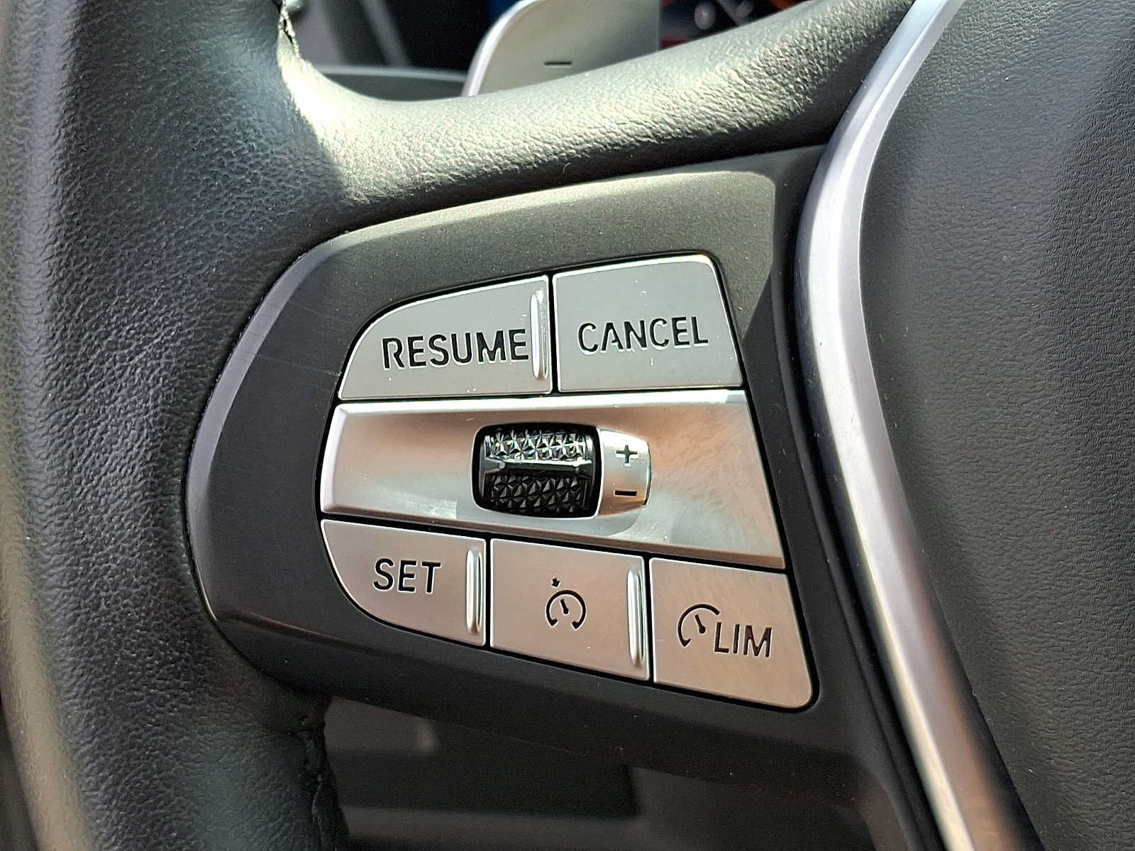 Used 2024 BMW X3 xDrive30i w/ Premium Package AWD/4WD image 18