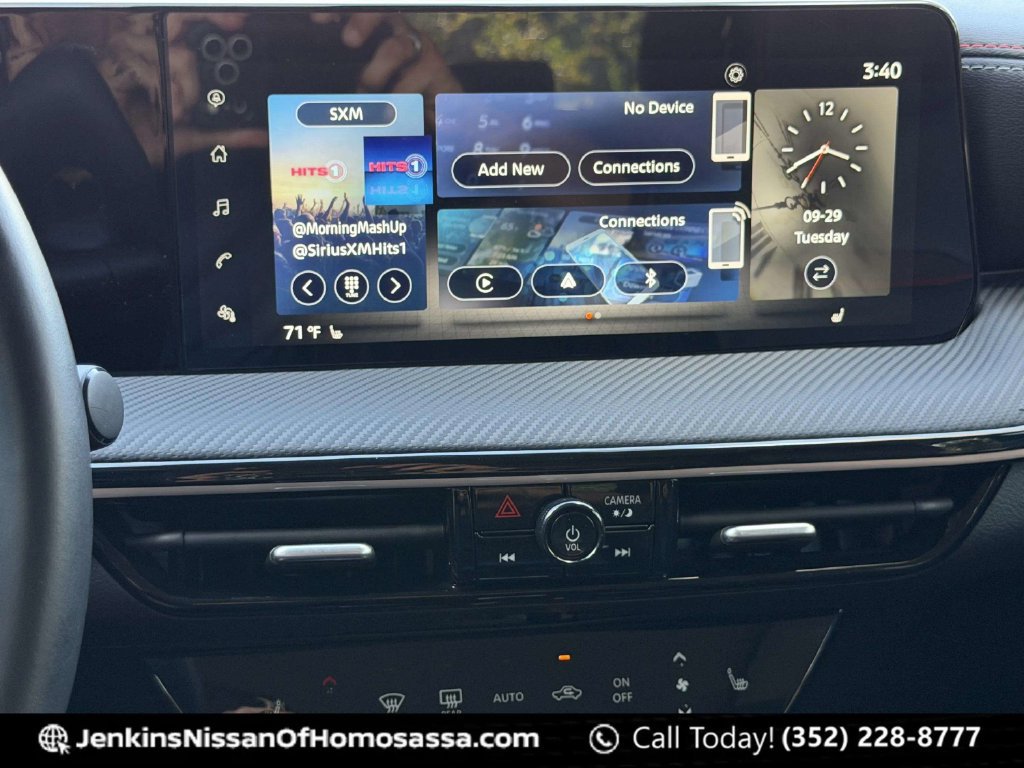 Used 2025 Nissan Kicks SR w/ SR Premium Package FWD image 23