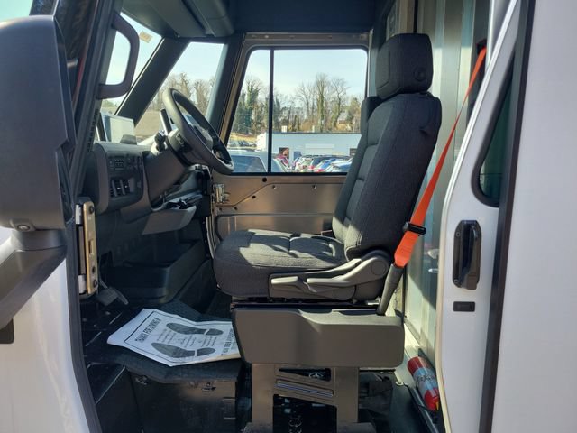 New 2025 Chevrolet Brightdrop 400 w/ Battery Pack, Max Range AWD/4WD image 13