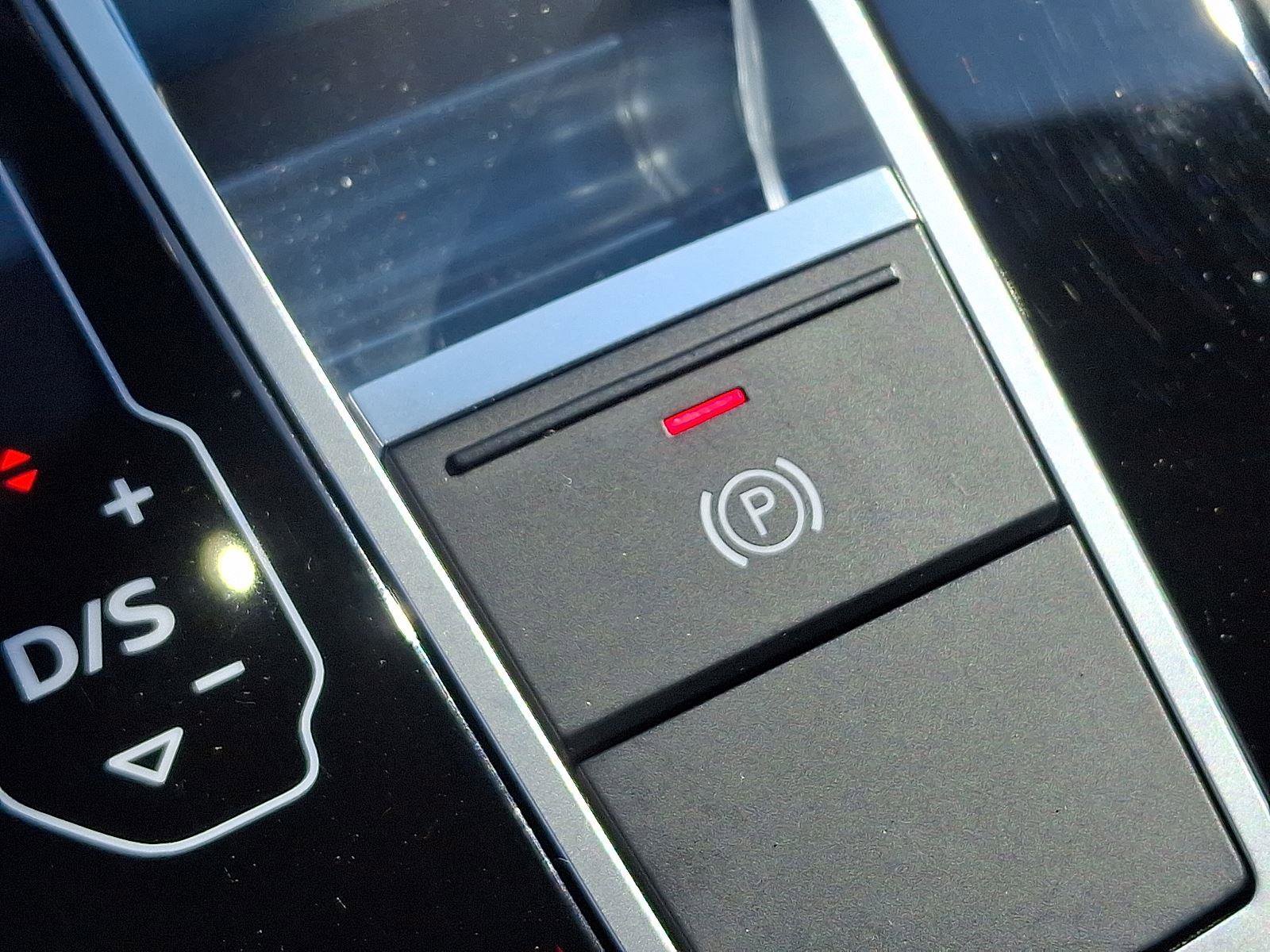 Certified 2025 Audi Q8 Premium Plus image 25