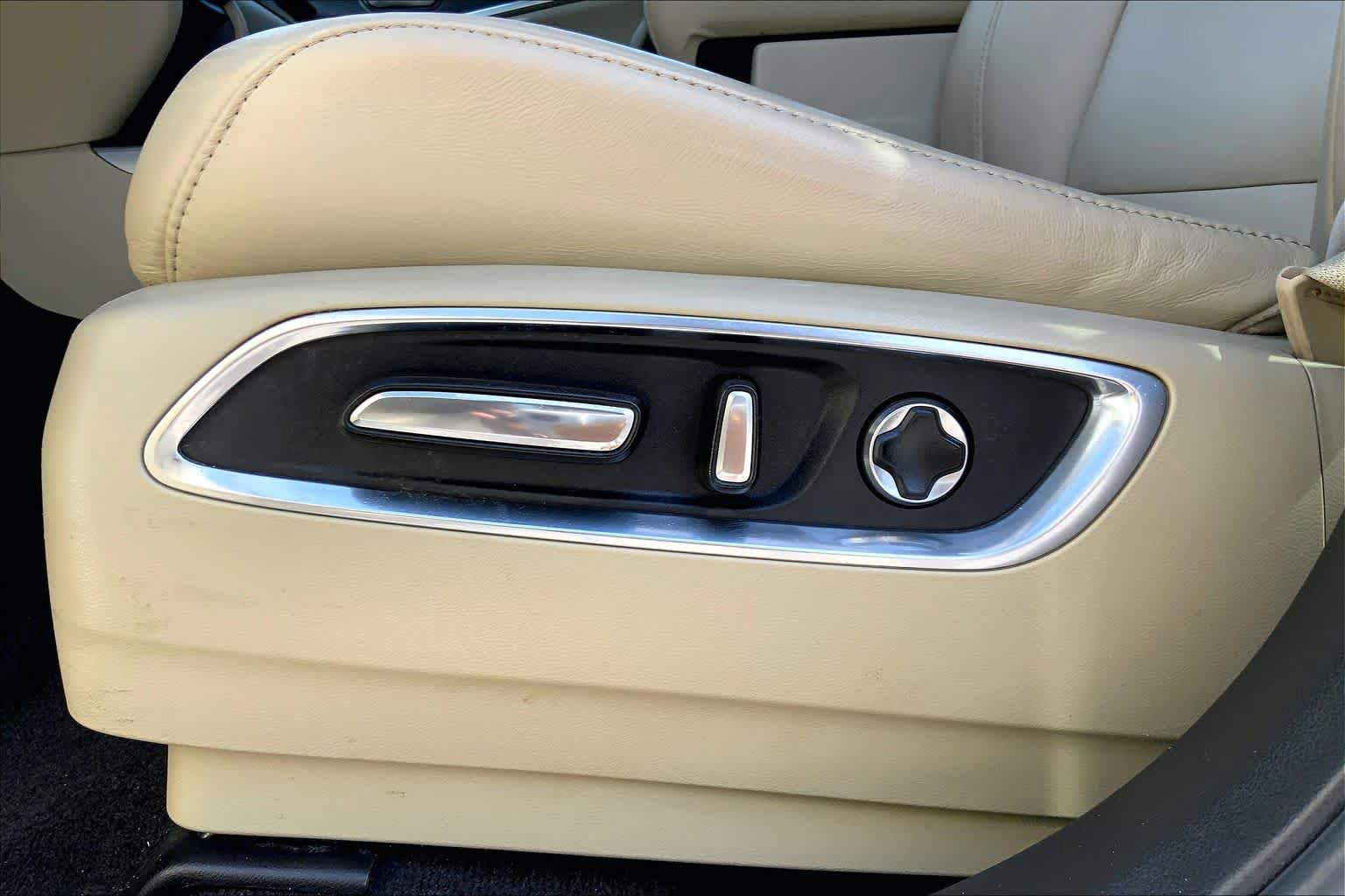 Used 2019 Acura MDX FWD image 32