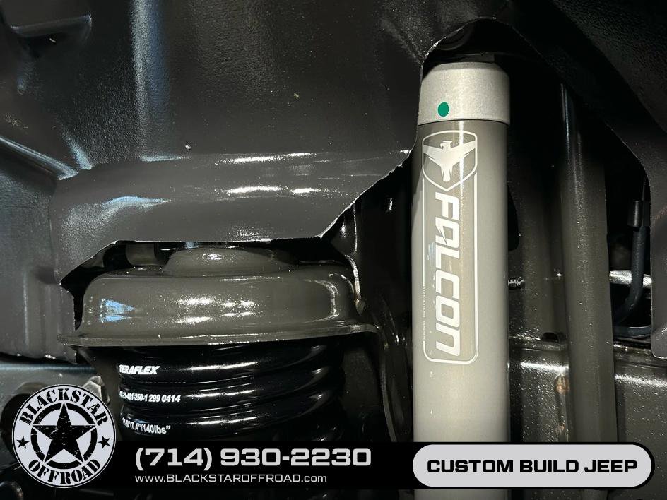 Used 2024 Jeep Wrangler Unlimited Rubicon AWD/4WD image 26