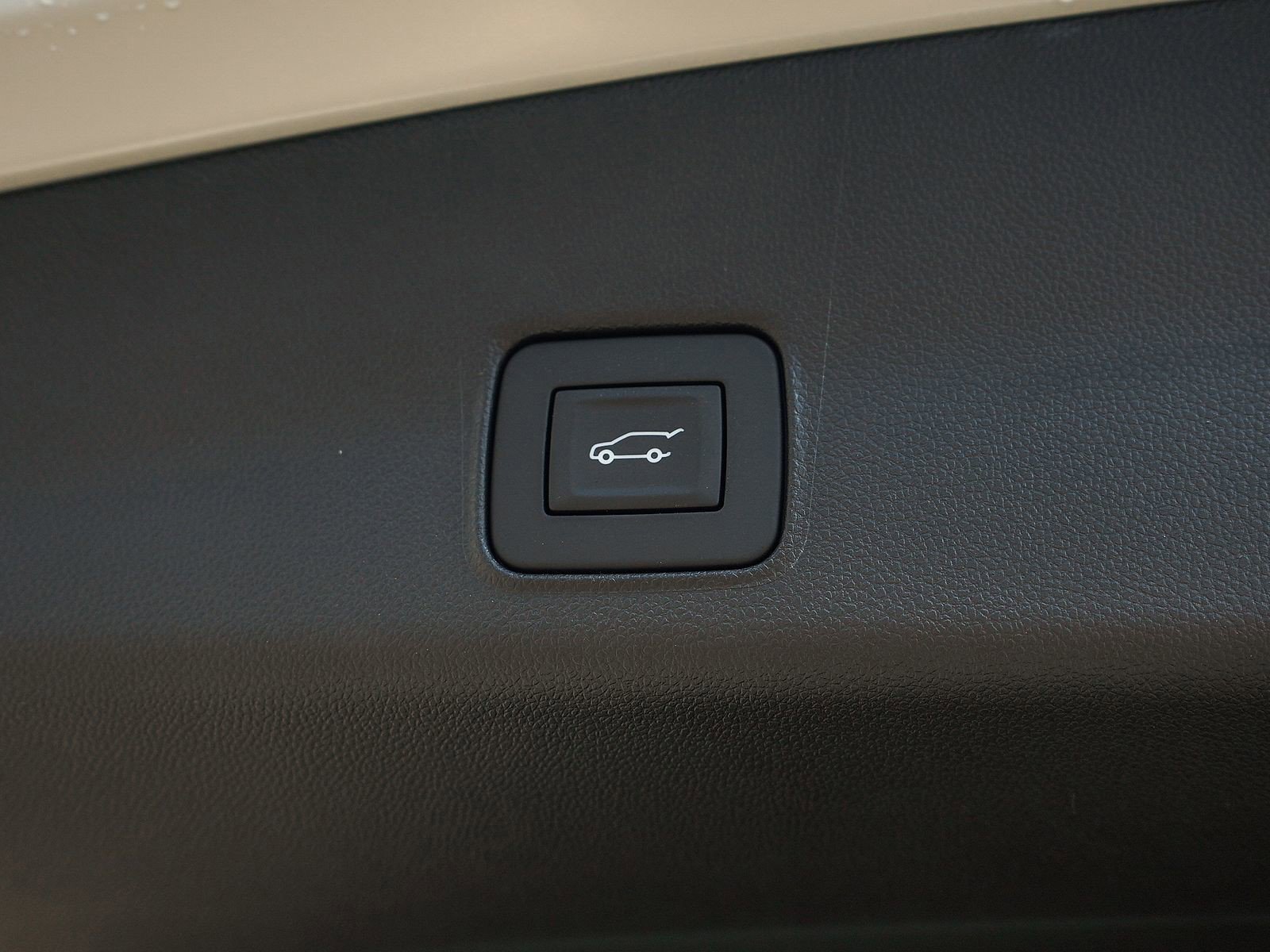 New 2026 Chevrolet TrailBlazer RS w/ Convenience Package AWD/4WD image 9