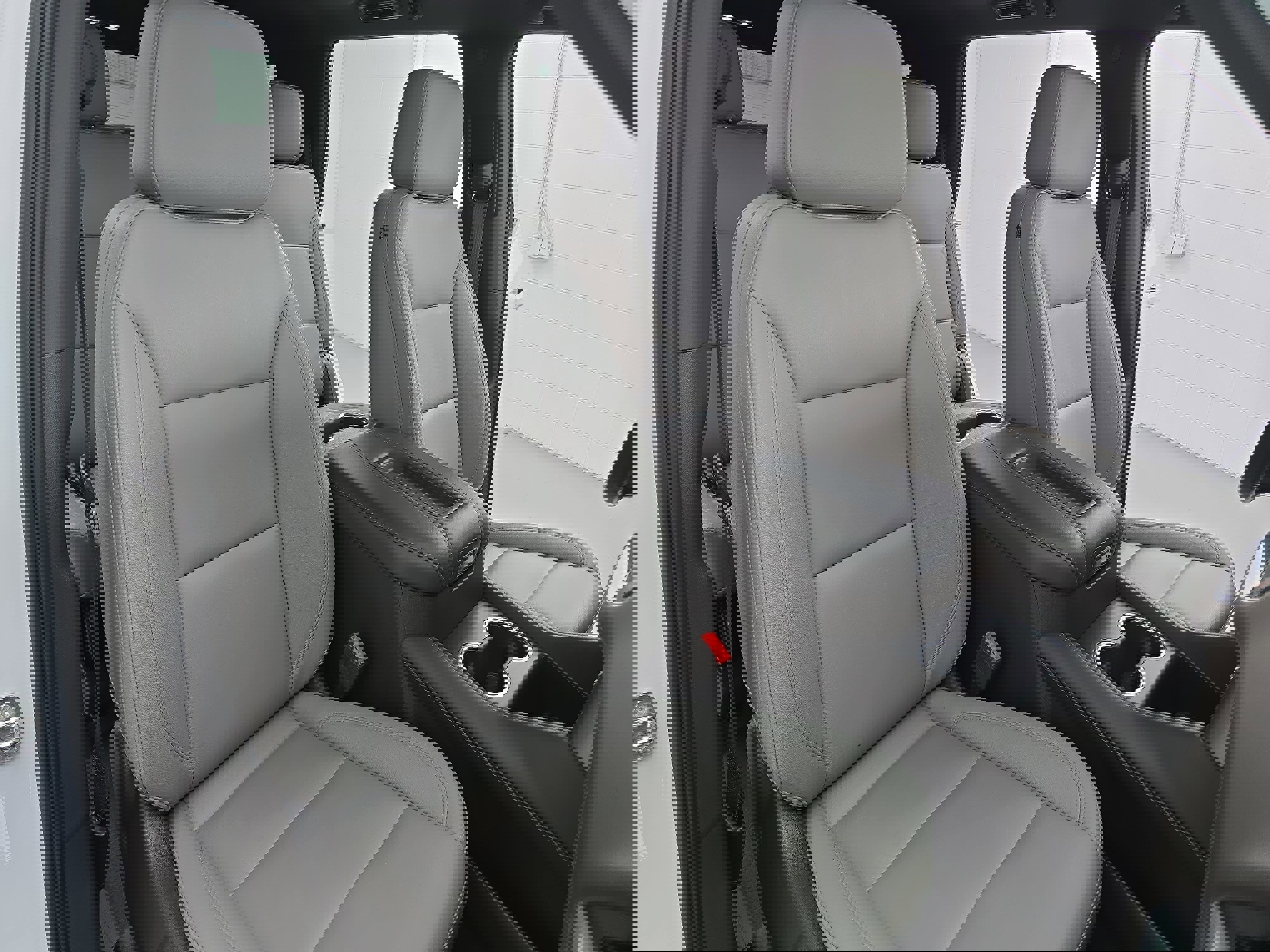 Used 2023 Chevrolet Tahoe LT w/ Luxury Package image 10