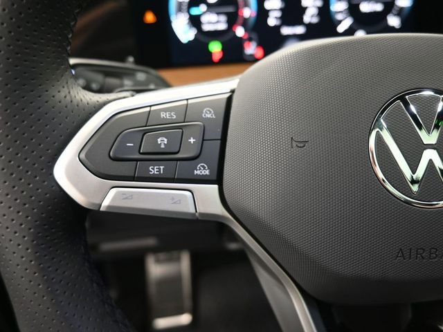 New 2026 Volkswagen Tiguan SEL R-Line image 28