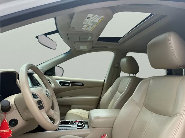Used 2015 Nissan Pathfinder Platinum AWD/4WD image 16