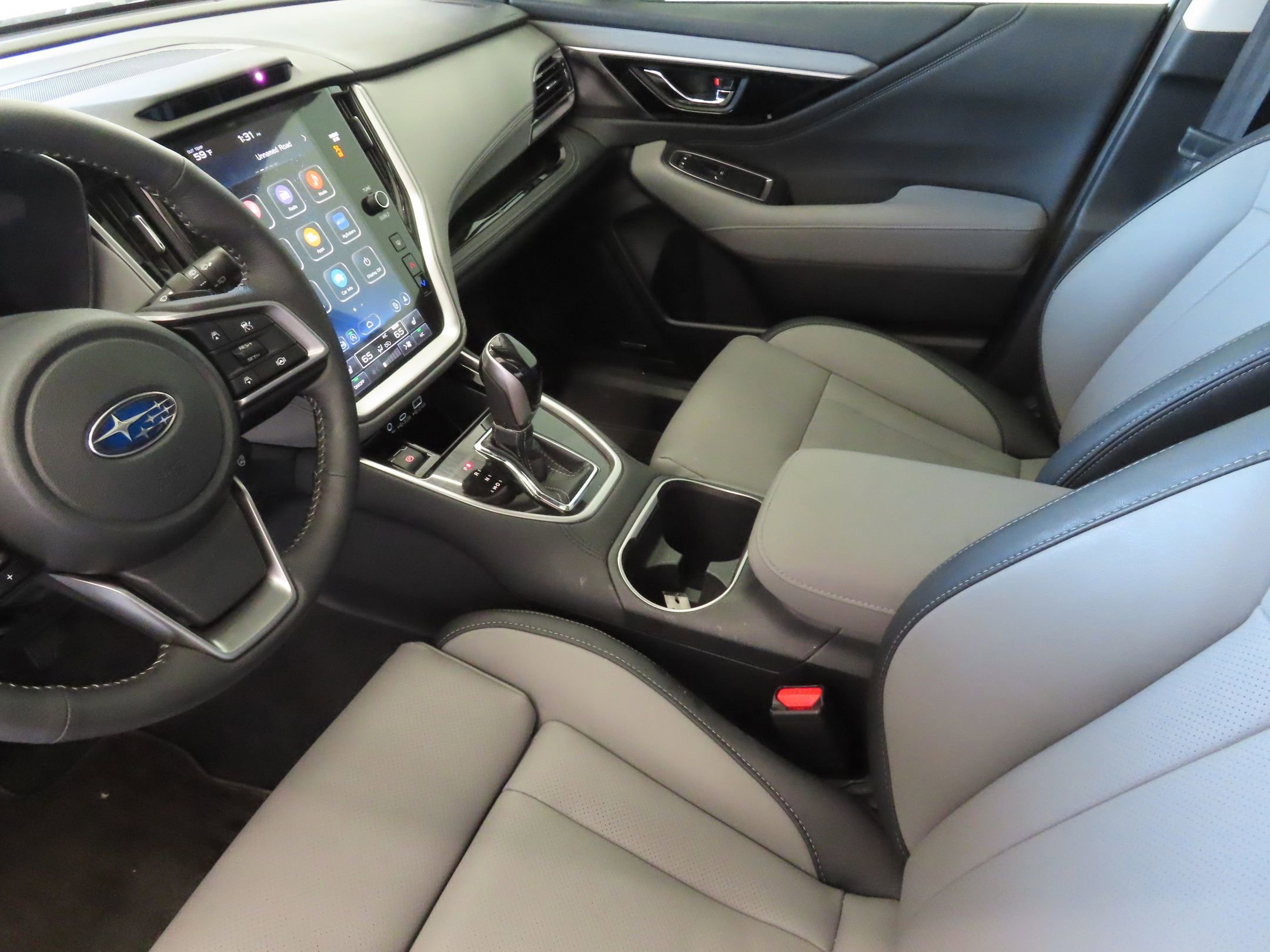 Used 2025 Subaru Outback Limited image 24