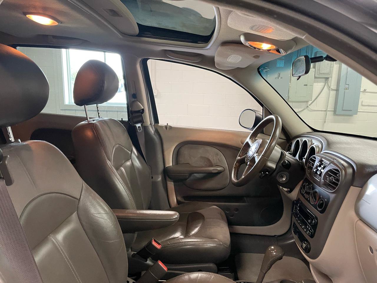 Used 2001 Chrysler PT Cruiser FWD image 11