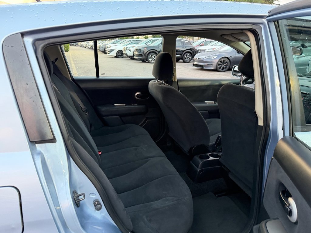 Used 2011 Nissan Versa 1.8 S w/ Plus Pkg FWD image 15