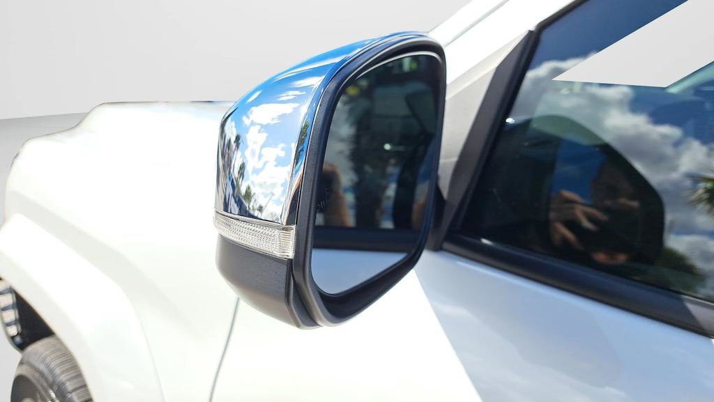 Certified 2025 Toyota Tacoma Limited image 11