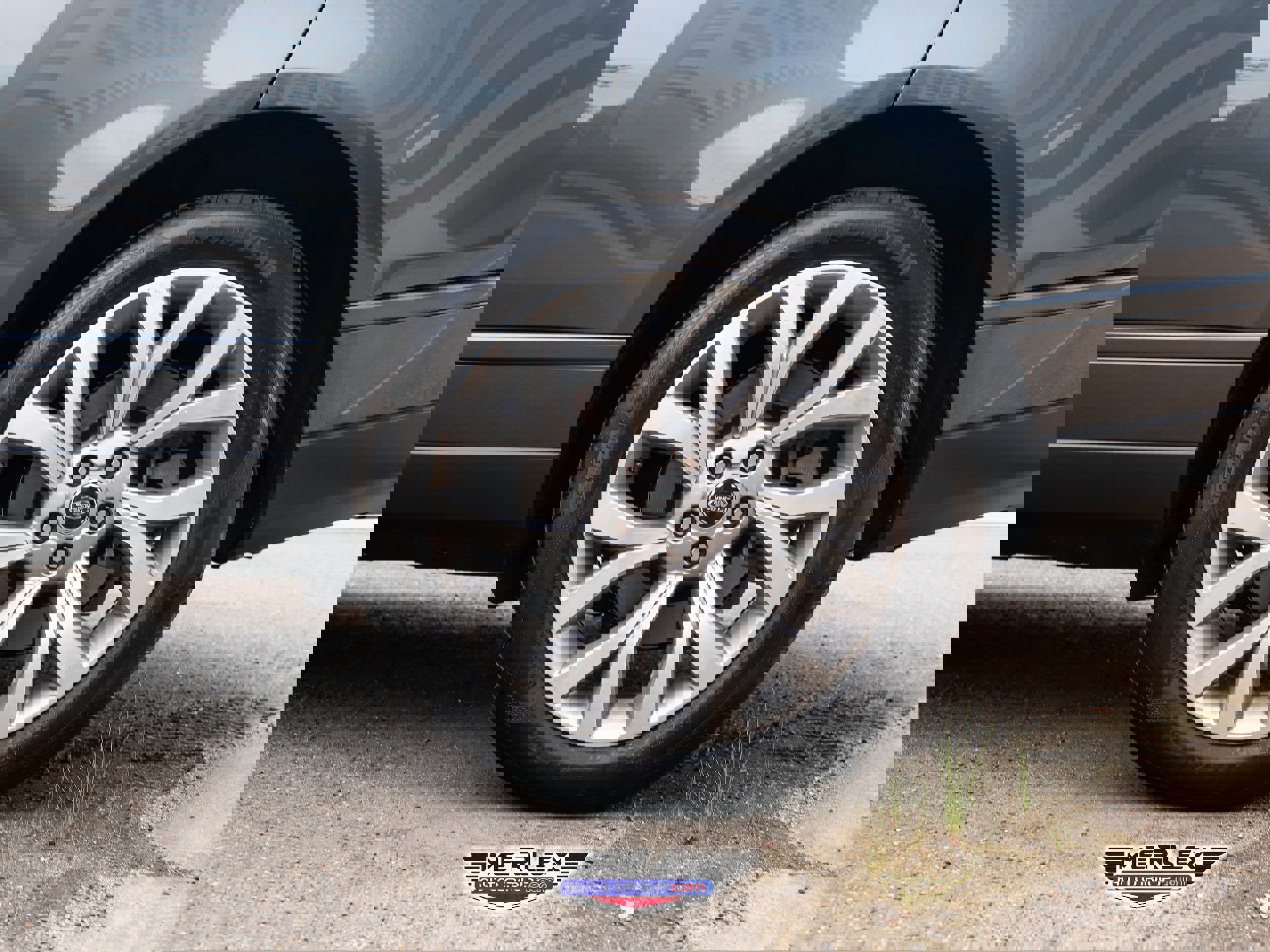 Used 2018 Land Rover Range Rover Long Wheelbase Supercharged image 12