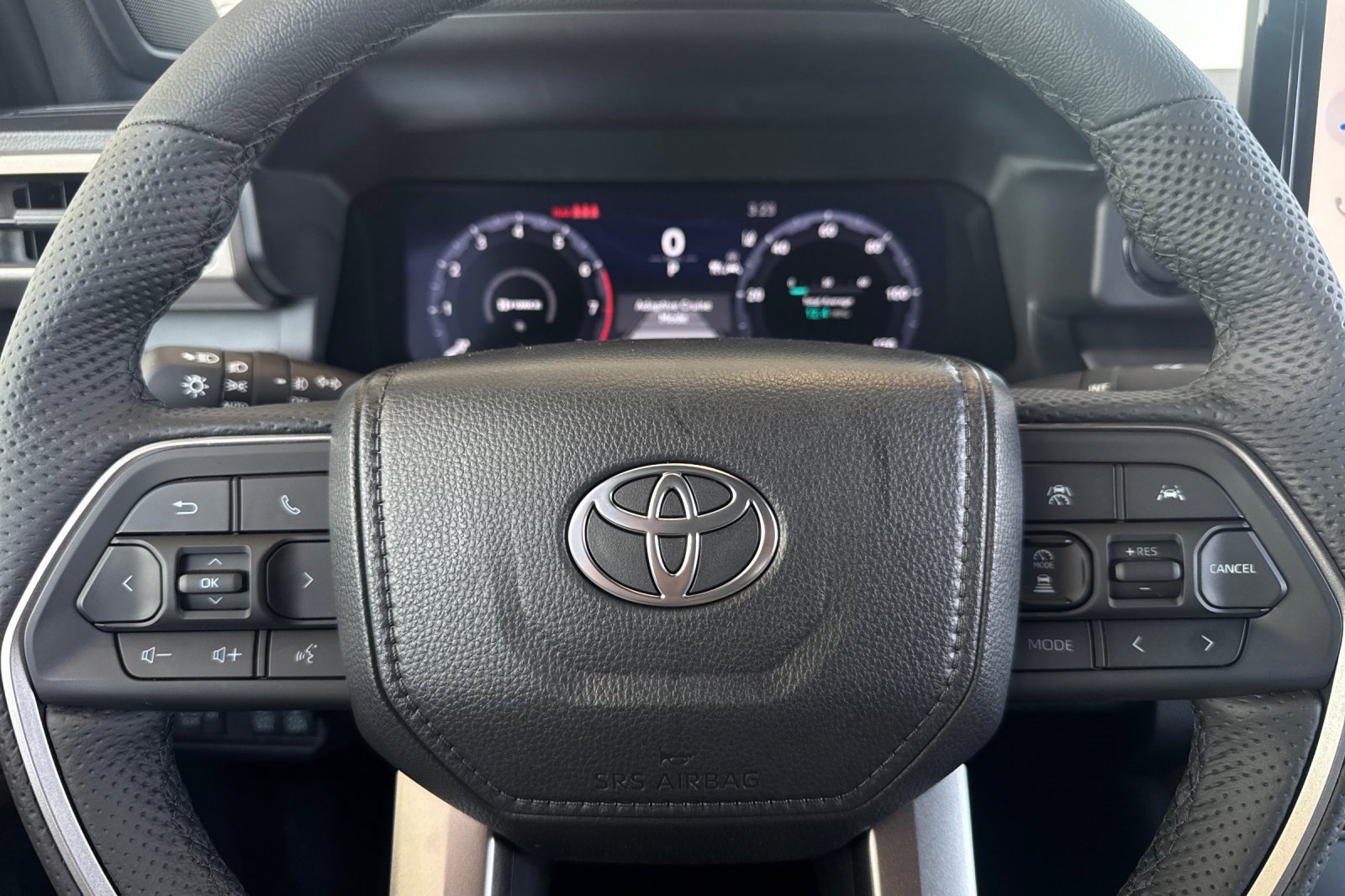 Certified 2025 Toyota Tacoma Trailhunter image 28