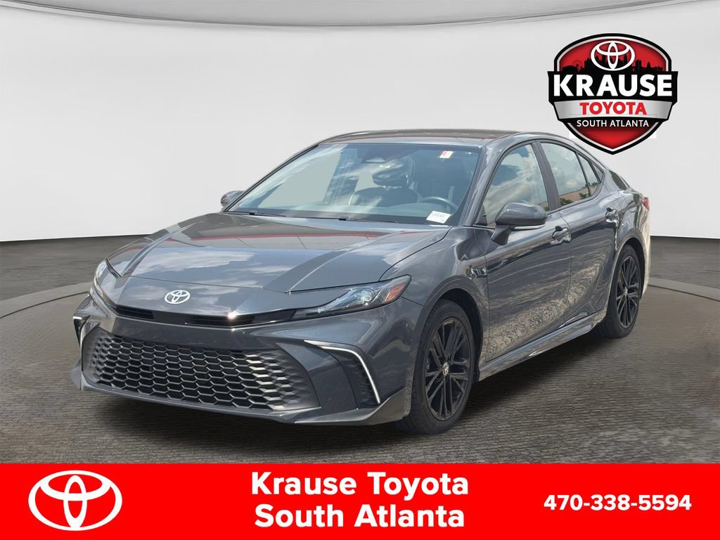 Used 2025 Toyota Camry SE w/ Convenience Package FWD image 3