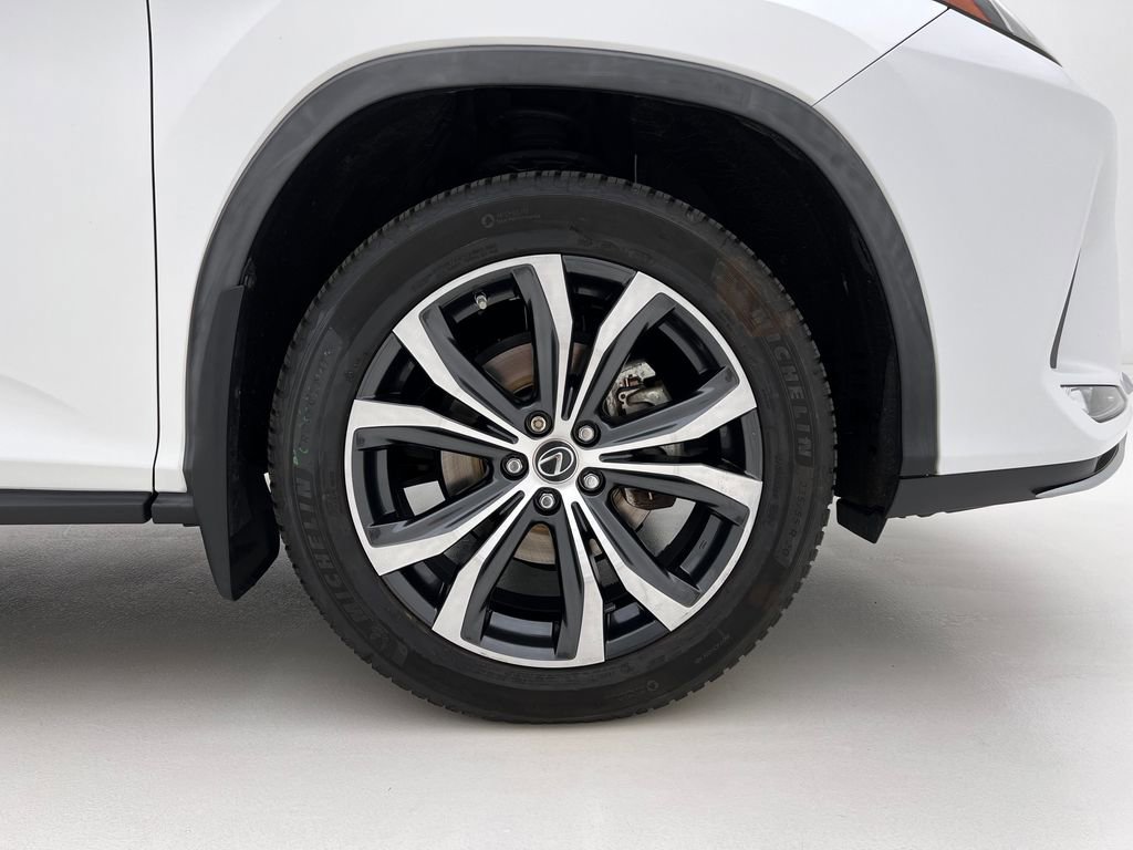 Used 2022 Lexus RX 350L Premium w/ Premium Package image 33