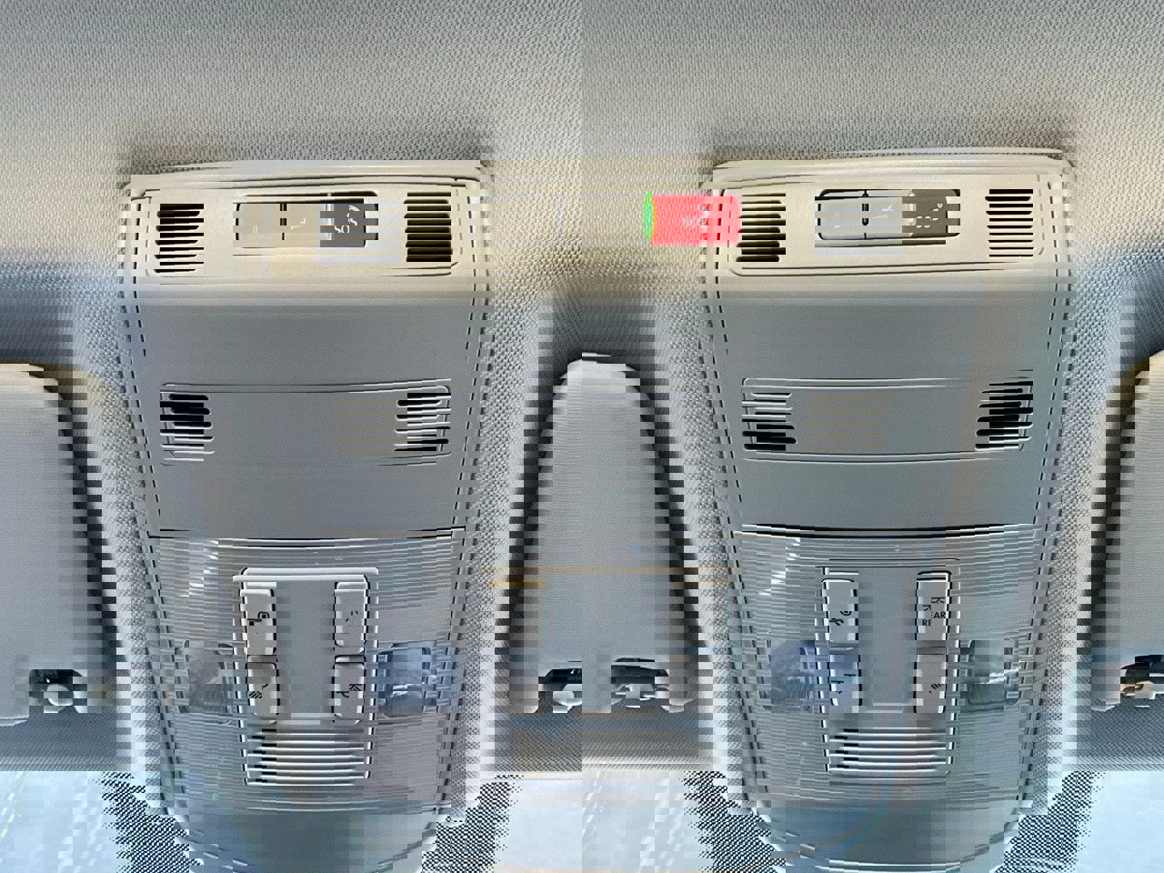 Used 2025 Volkswagen Jetta SE image 16