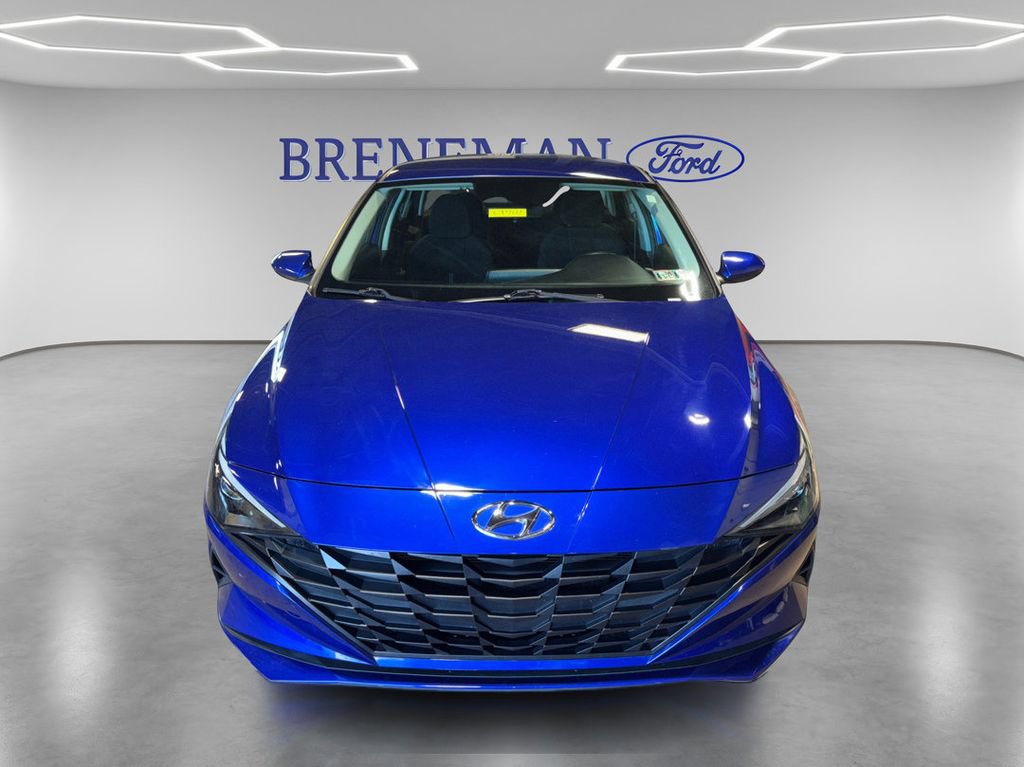 Used 2023 Hyundai Elantra SEL FWD image 2