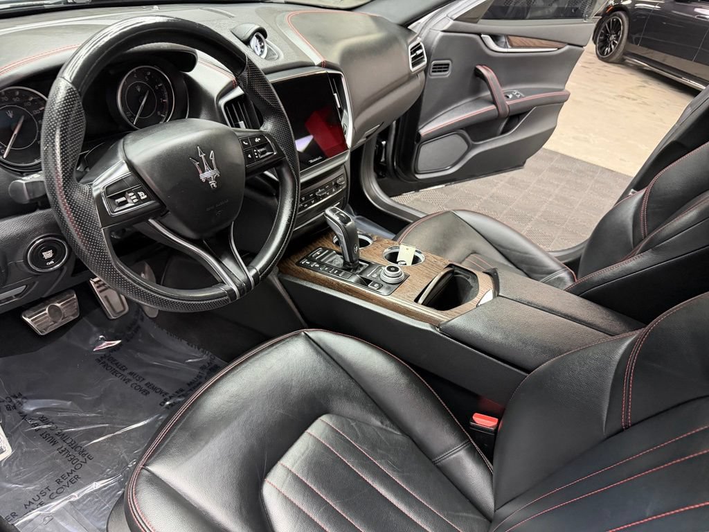 Used 2021 Maserati Ghibli S RWD image 31