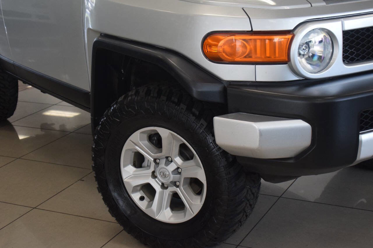 Used 2008 Toyota FJ Cruiser 4WD image 4