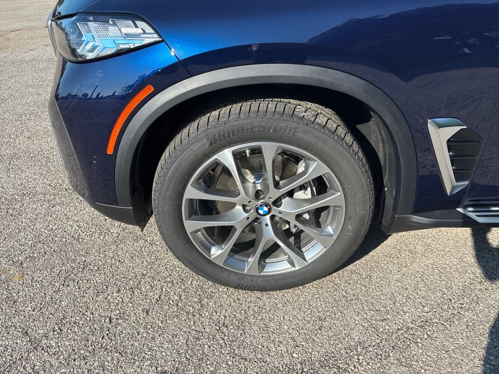 New 2026 BMW X5 xDrive40i AWD/4WD image 9