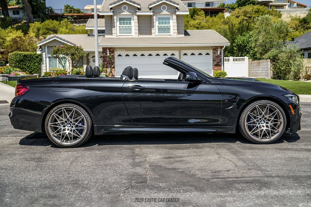 Used 2020 BMW M4 Convertible w/ Competition Package RWD image 9