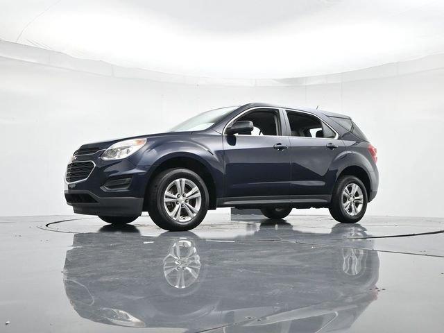 Used 2017 Chevrolet Equinox LS image 32
