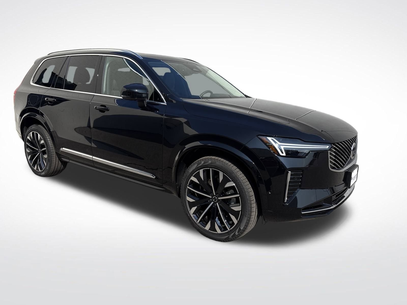 New 2026 Volvo XC90 B6 Plus w/ Protection Package Premier image 6
