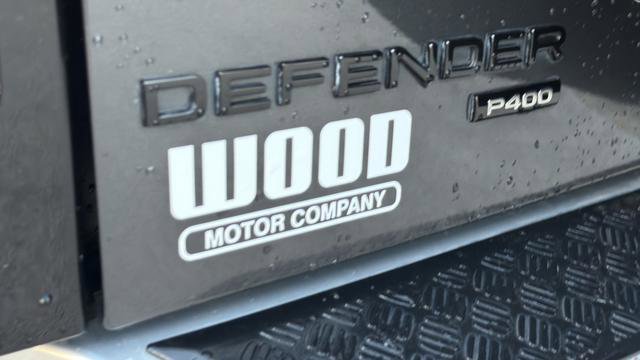 Used 2023 Land Rover Defender 130 SE image 8