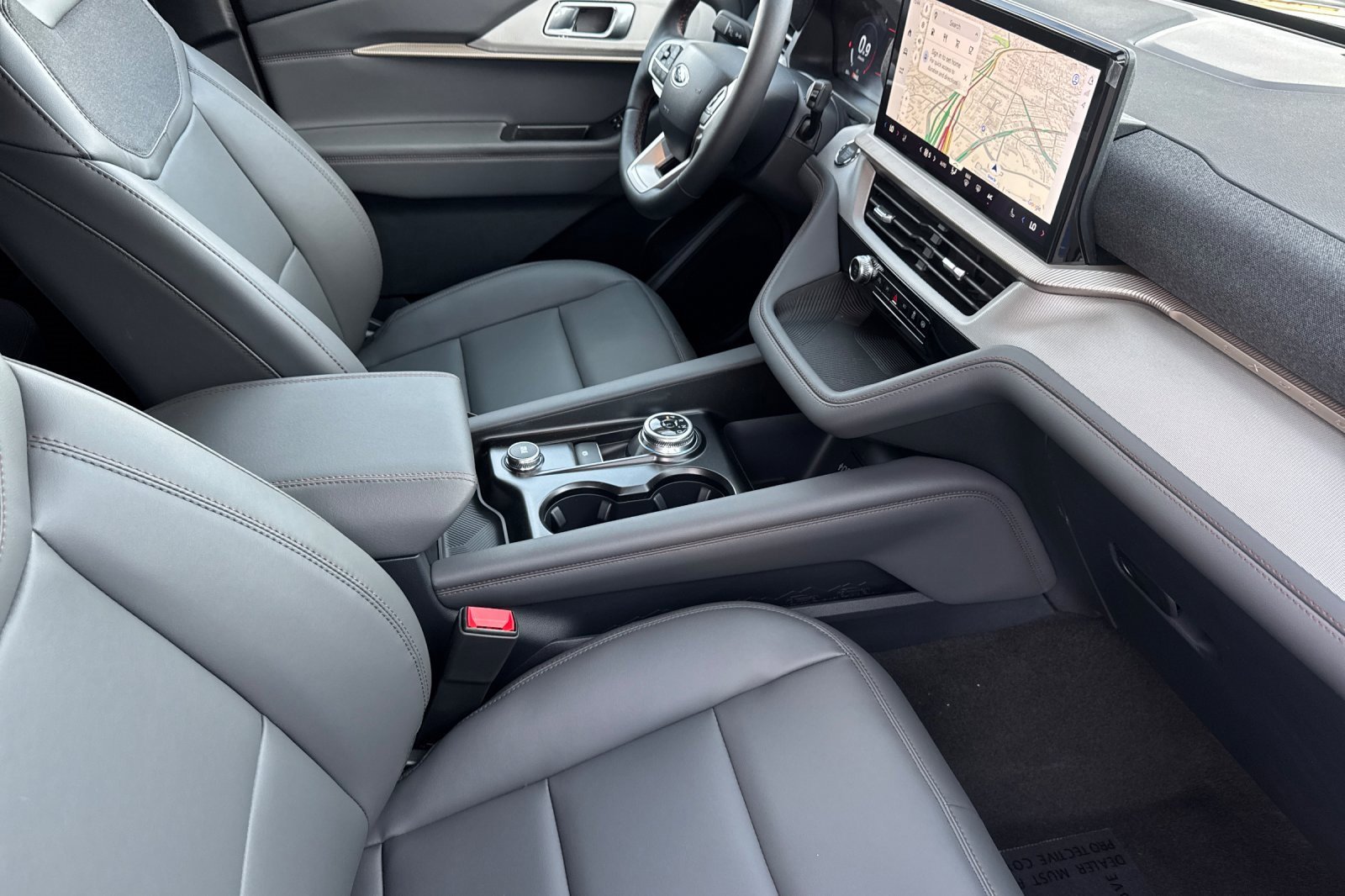 New 2026 Ford Explorer Active w/ Active Comfort Package image 16