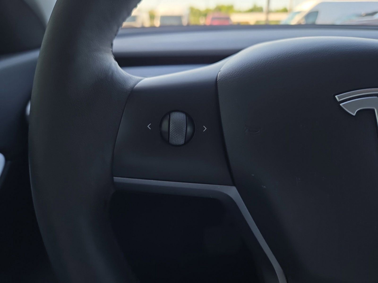 Used 2021 Tesla Model Y Long Range AWD/4WD image 15