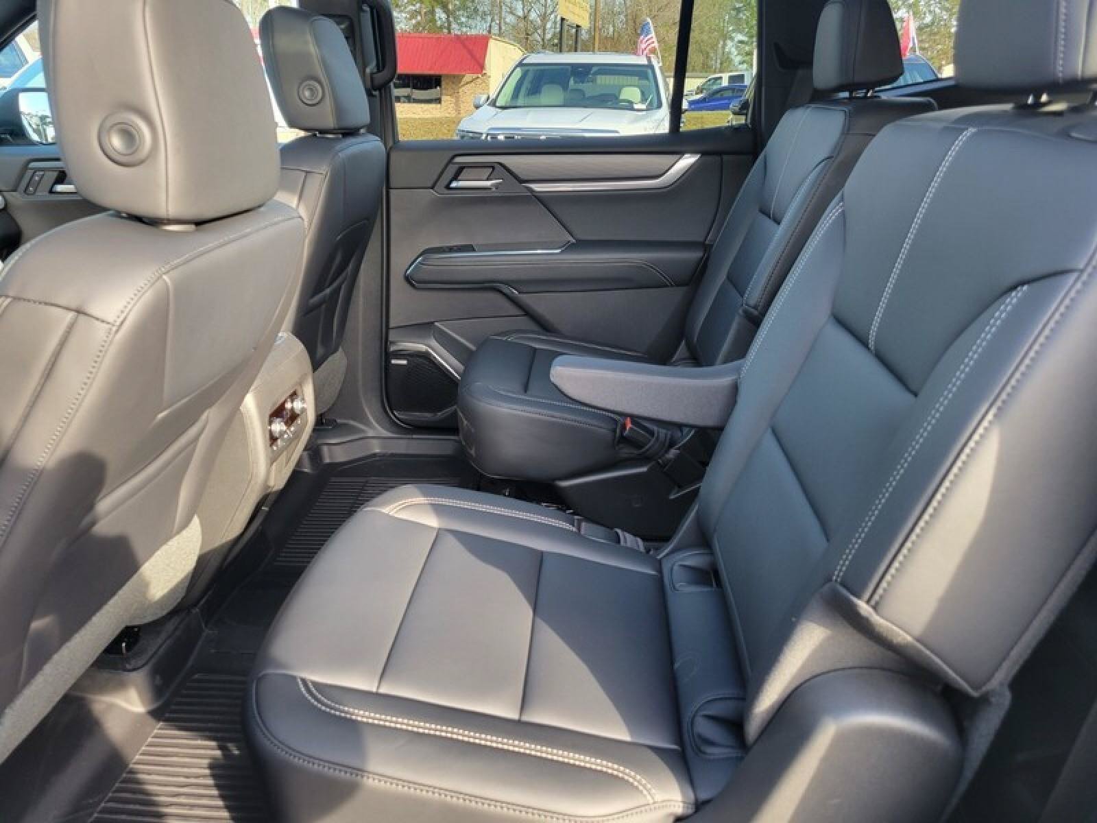 New 2026 GMC Acadia Elevation w/ Black Edition FWD image 28