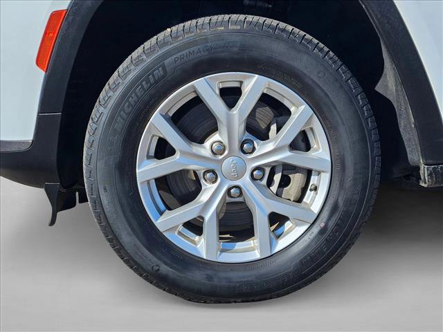 Used 2023 Jeep Grand Cherokee L Limited image 23
