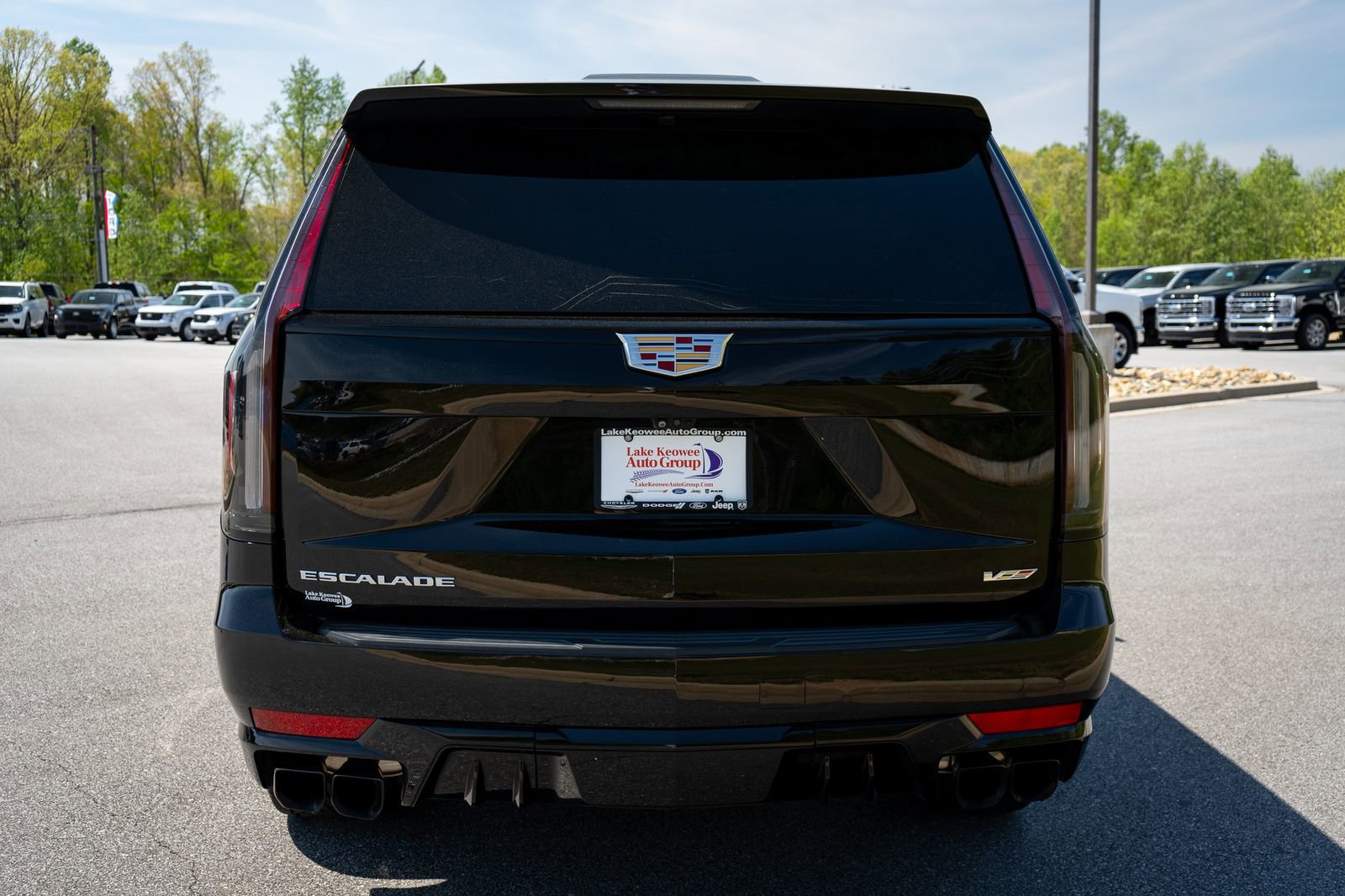 Used 2023 Cadillac Escalade V AWD/4WD image 17