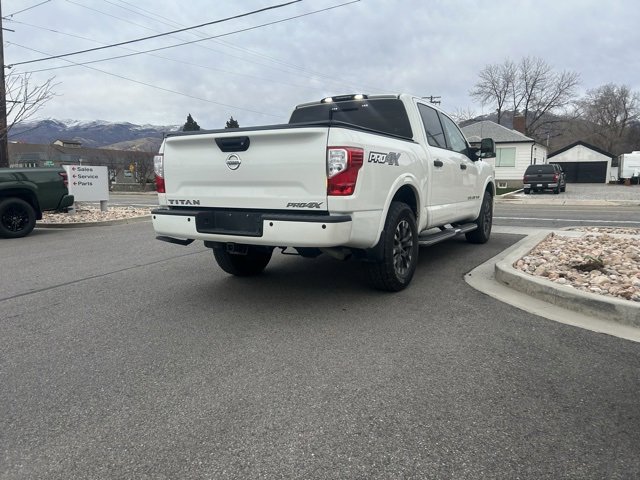 Used 2019 Nissan Titan PRO-4X image 4