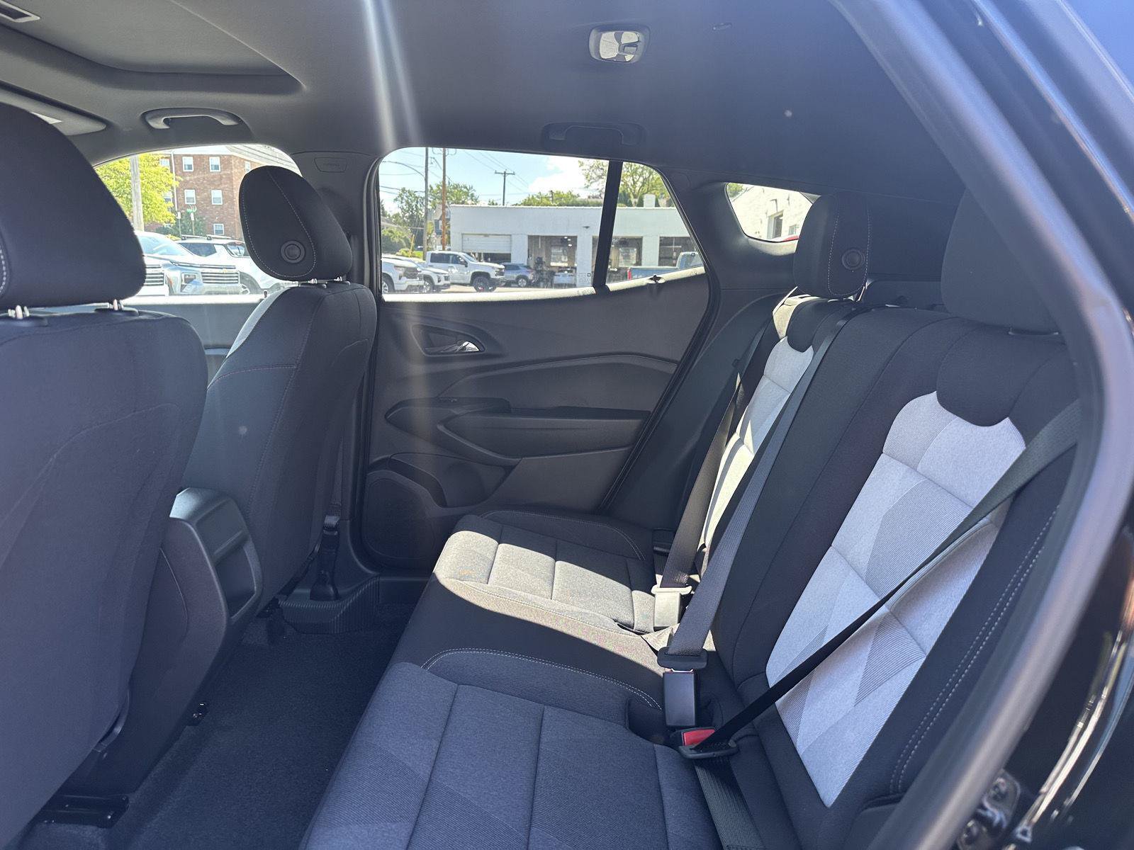 New 2026 Chevrolet Trax RS w/ Sunroof Package FWD image 11