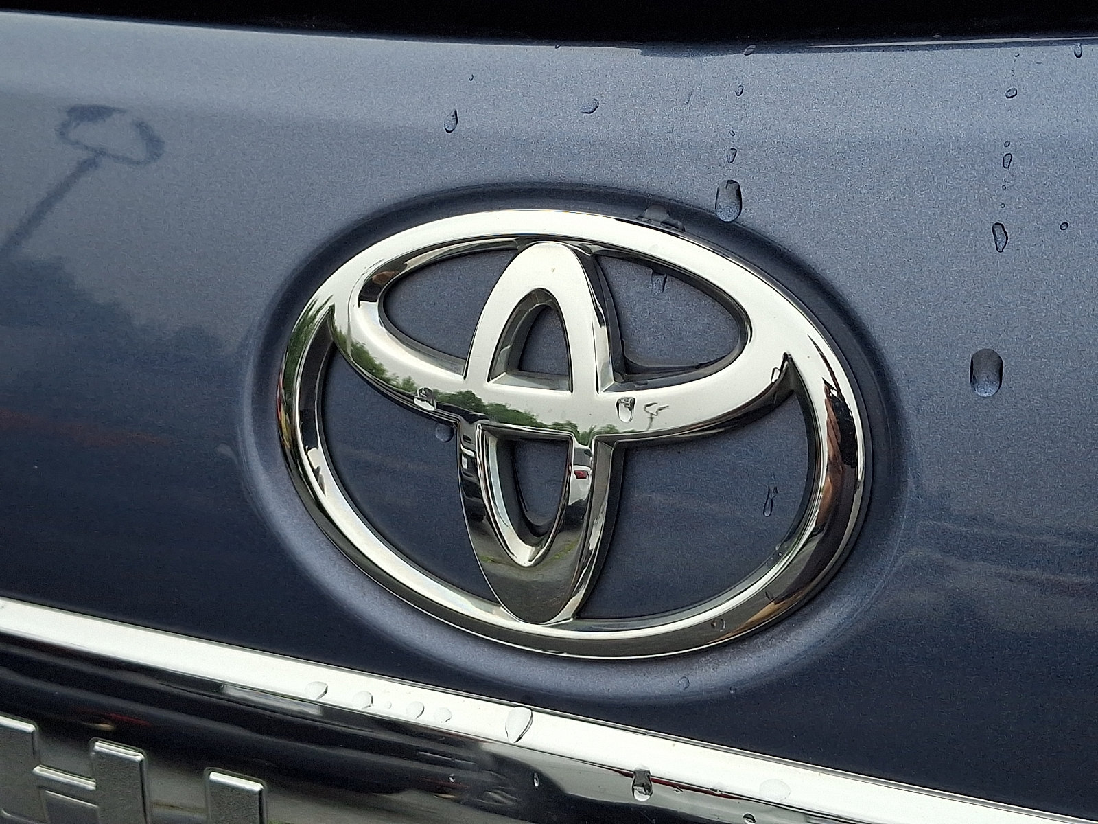 Used 2013 Toyota Highlander Plus AWD/4WD image 29