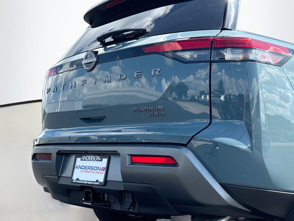 New 2026 Nissan Pathfinder Platinum AWD/4WD image 16