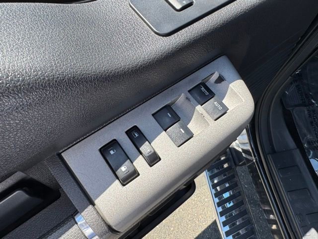 Used 2013 Ford F250 Lariat w/ Lariat Ultimate Pkg AWD/4WD image 60