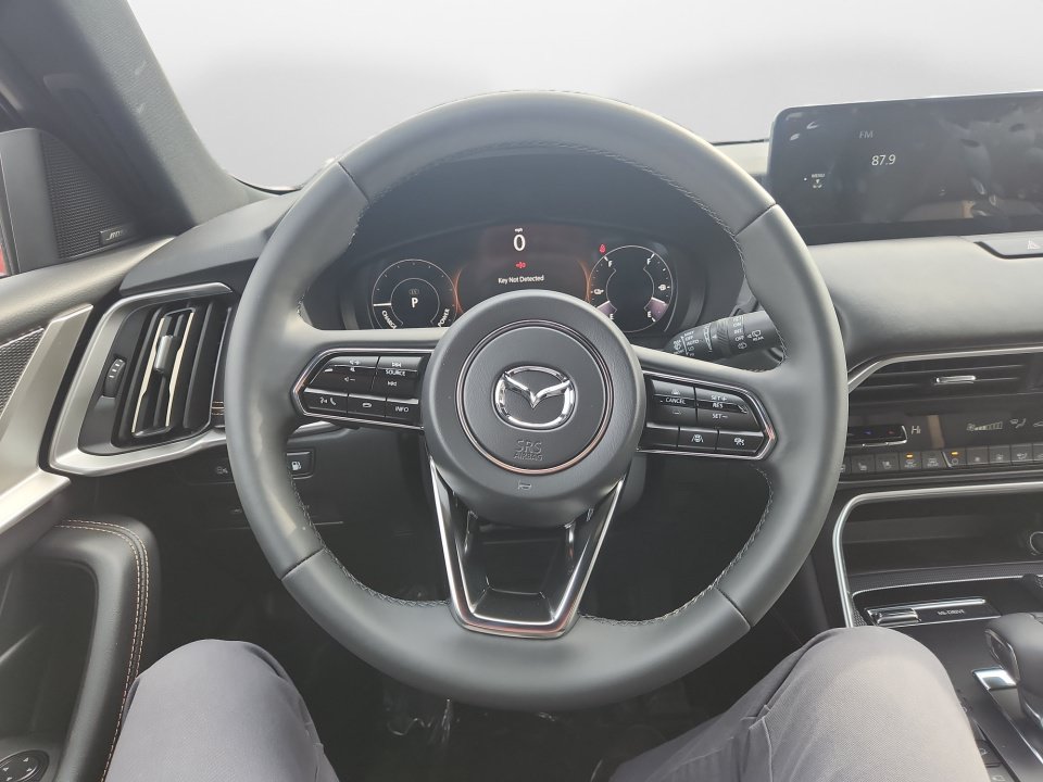 New 2025 MAZDA CX-70 Plug-In Hybrid w/ Premium Plus AWD/4WD image 10