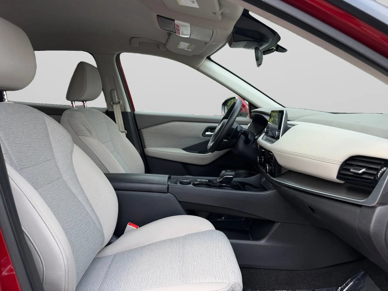 Used 2022 Nissan Rogue SV AWD/4WD image 33