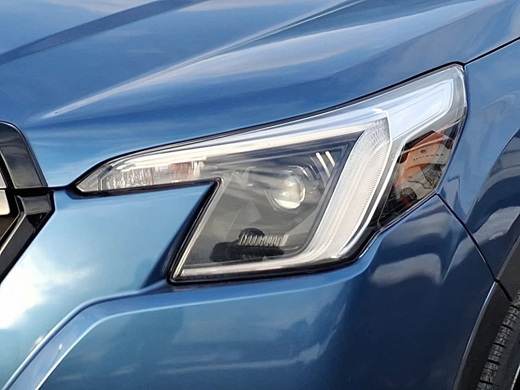 Used 2022 Subaru Forester Limited image 9