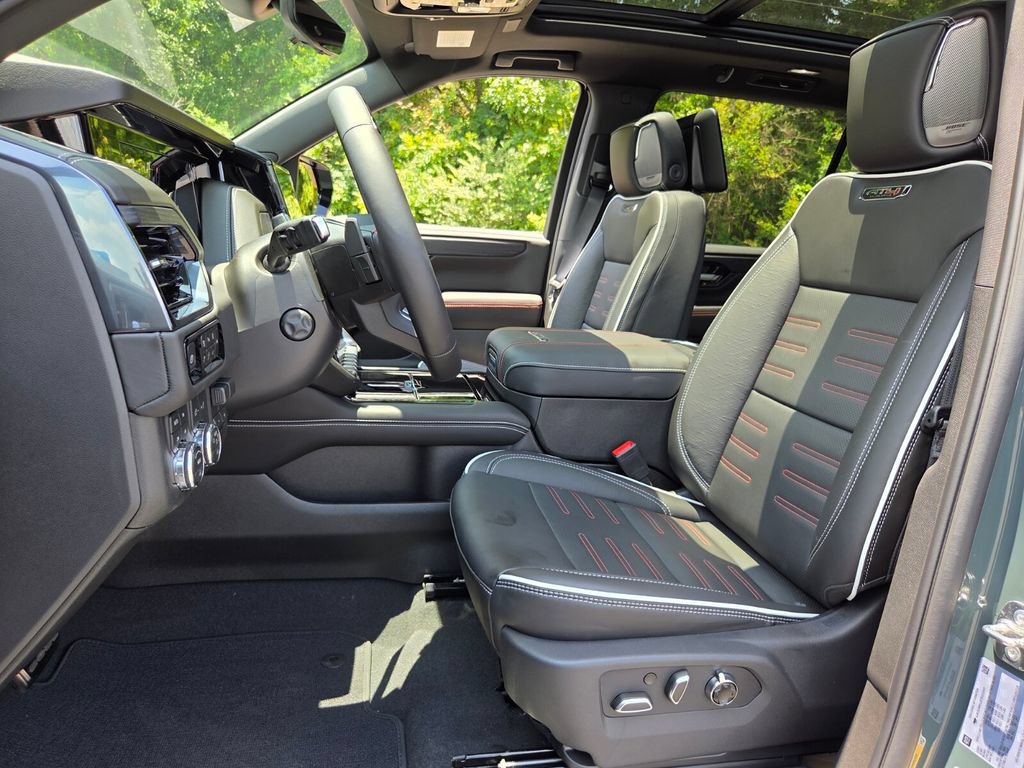 New 2026 GMC Yukon XL AT4 Ultimate AWD/4WD image 9