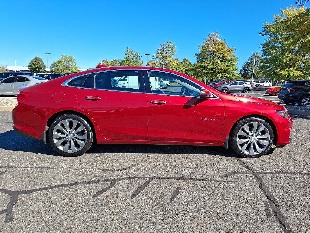 Used 2016 Chevrolet Malibu Premier w/ Driver Confidence Package FWD image 9
