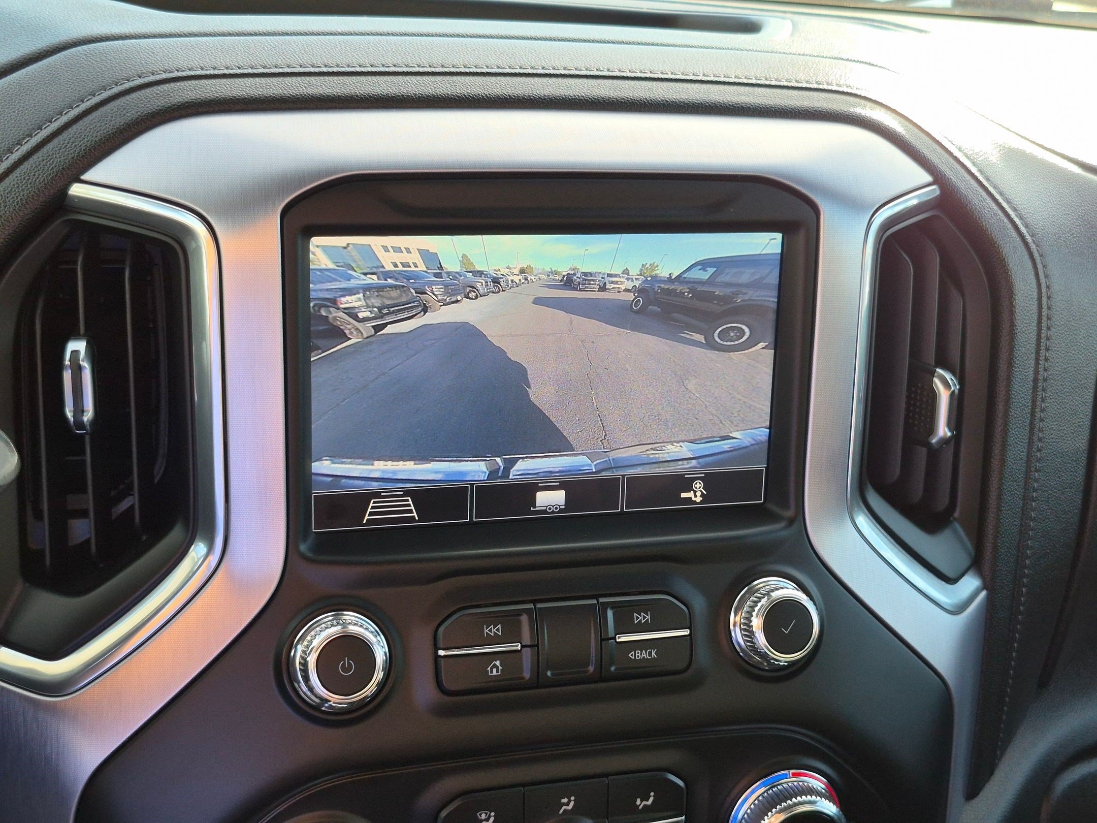 Used 2020 GMC Sierra 1500 SLT w/ SLT Premium Plus Package AWD/4WD image 25