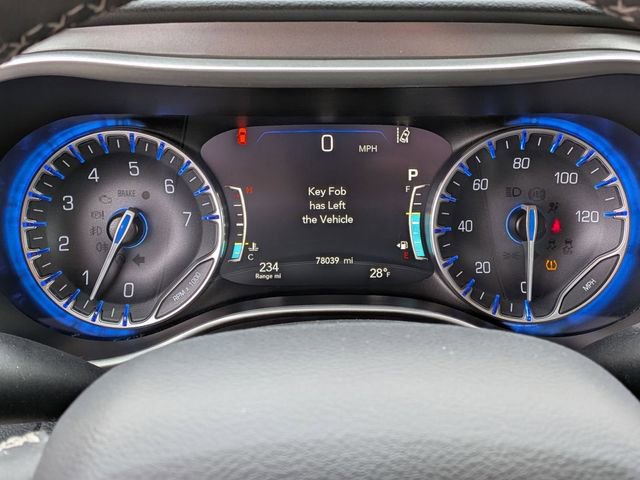 Certified 2023 Chrysler Pacifica Touring-L image 16